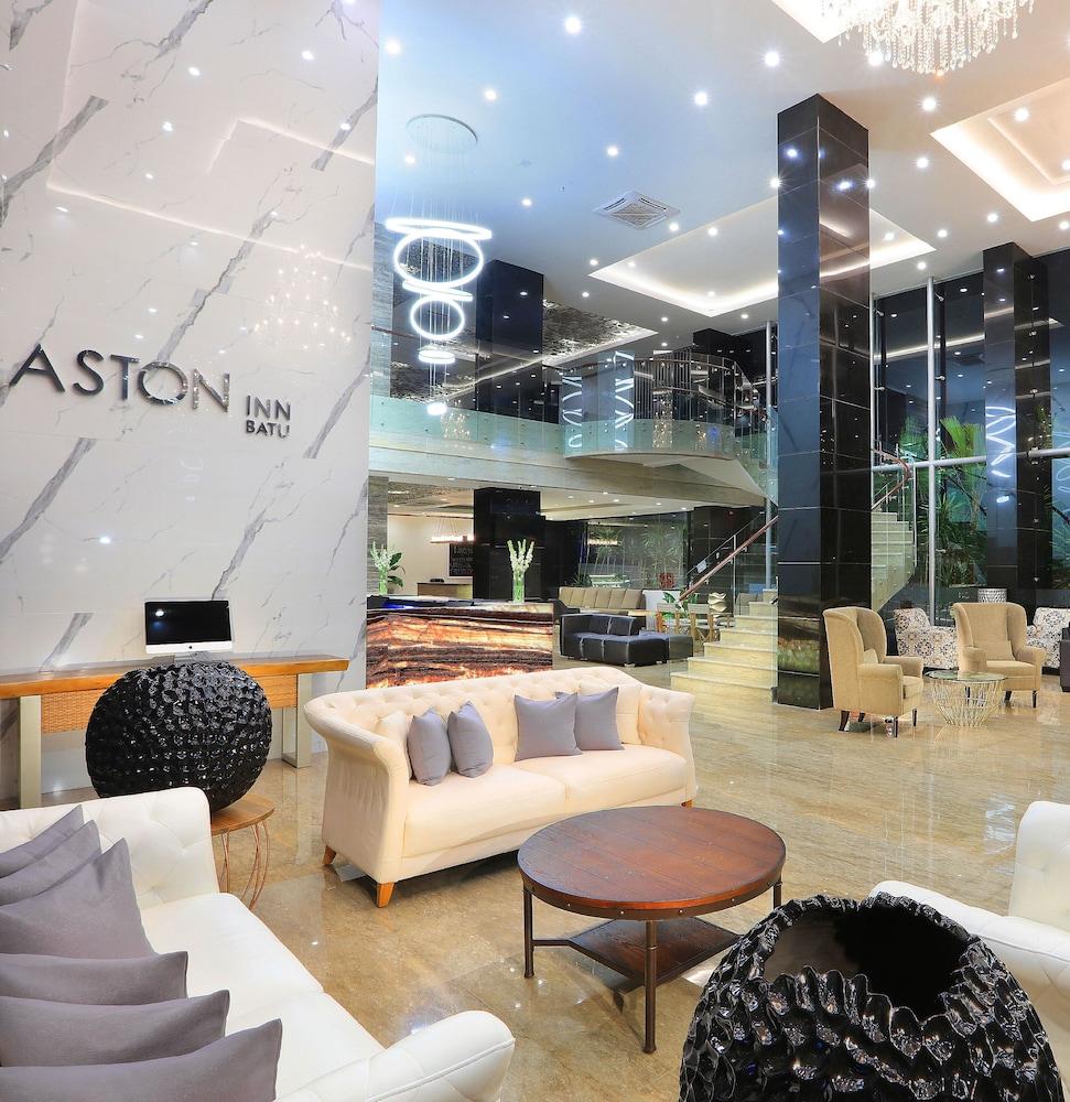 באטו Aston Inn Batu מראה חיצוני תמונה